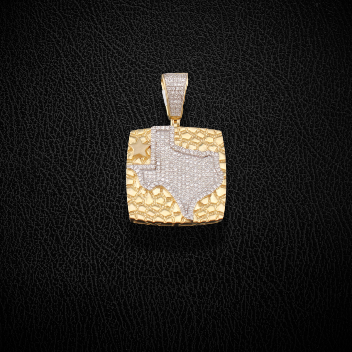 Colgante de pepita de Texas con diamantes de oro de 10K real