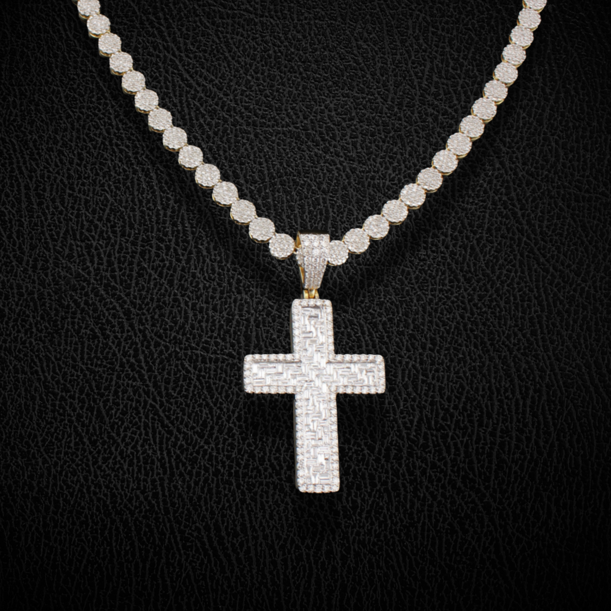 Cadena de oro de 10K y diamante auténticos y cruz de diamantes