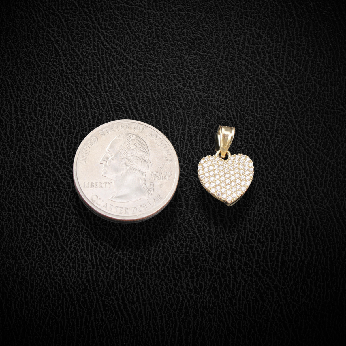 Colgante de corazón de oro de 10K real