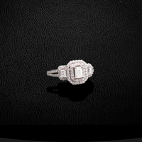 Anillo de Oro de 14K con Diamantes para Mujer