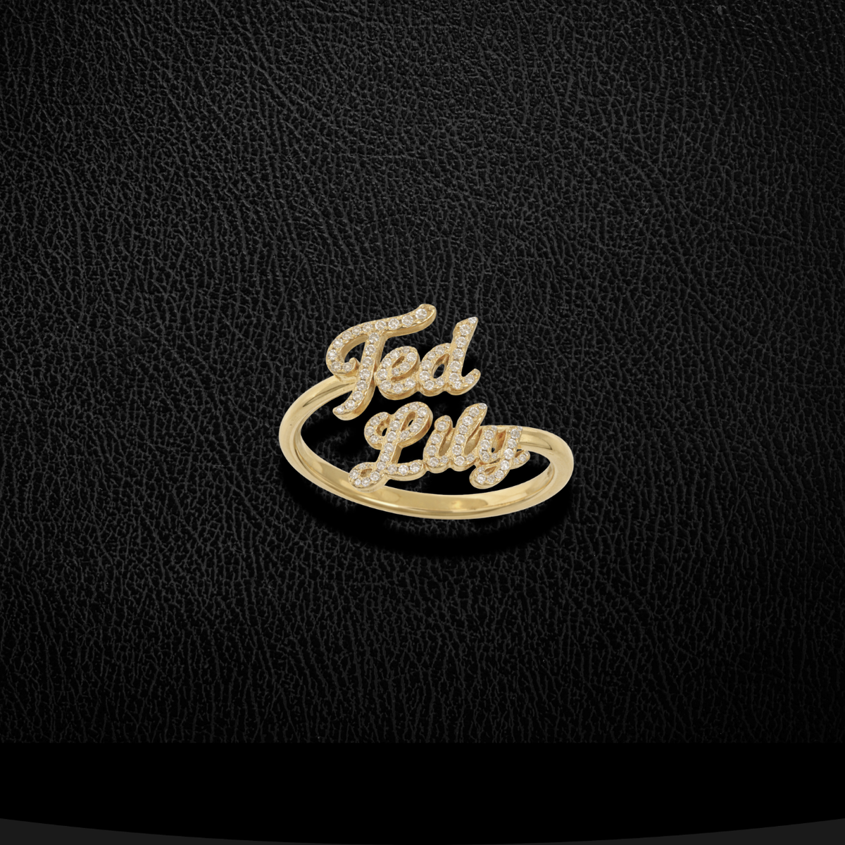 Anillo personalizado de oro de 10K y diamantes reales