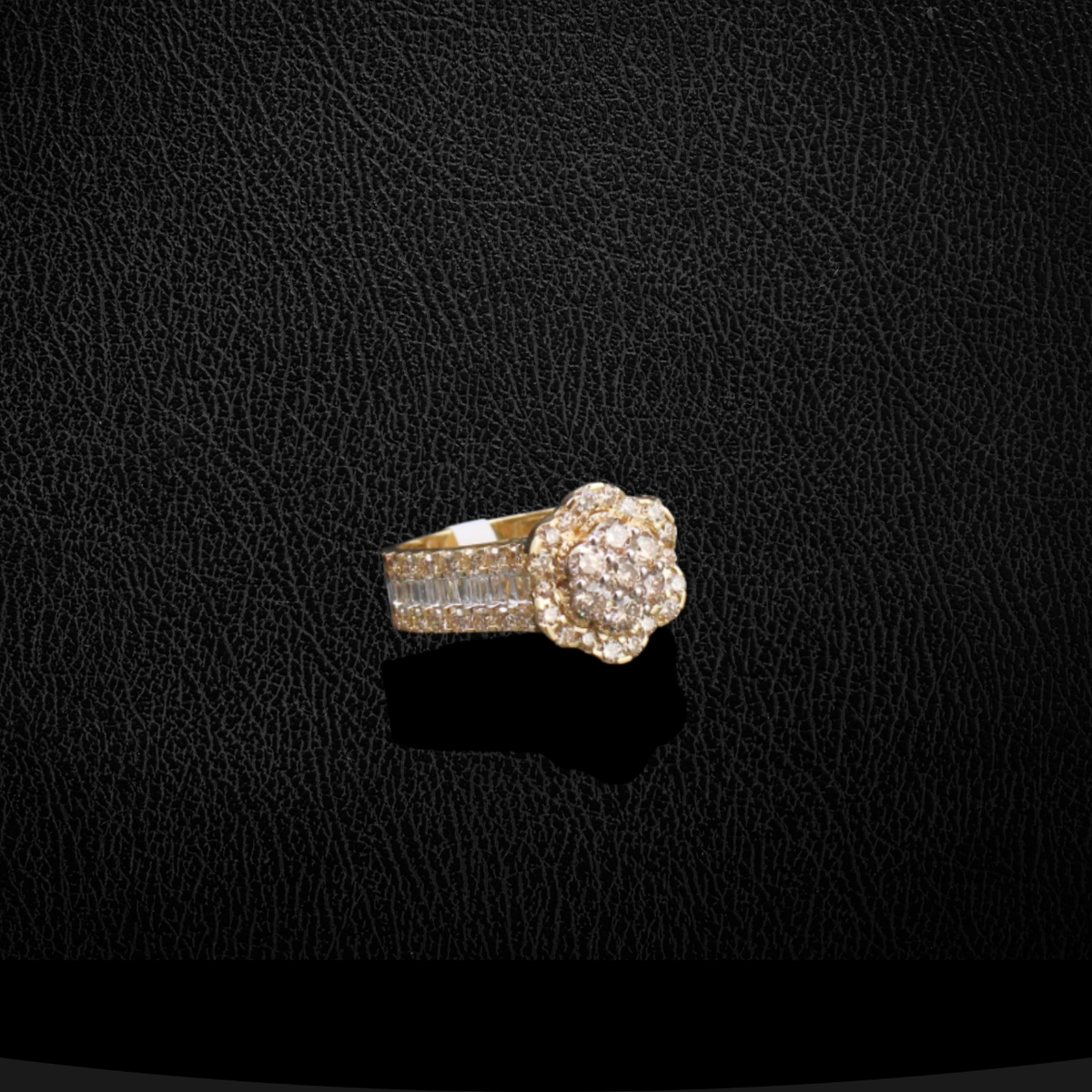 Anillo de oro de 10K auténtico con diseño de flor y diamantes para mujer