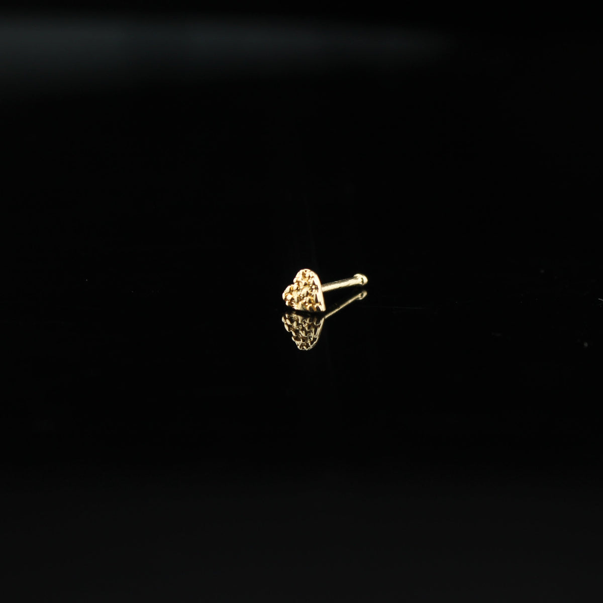 Pendiente de nariz de pepita de corazón de oro de 14K real