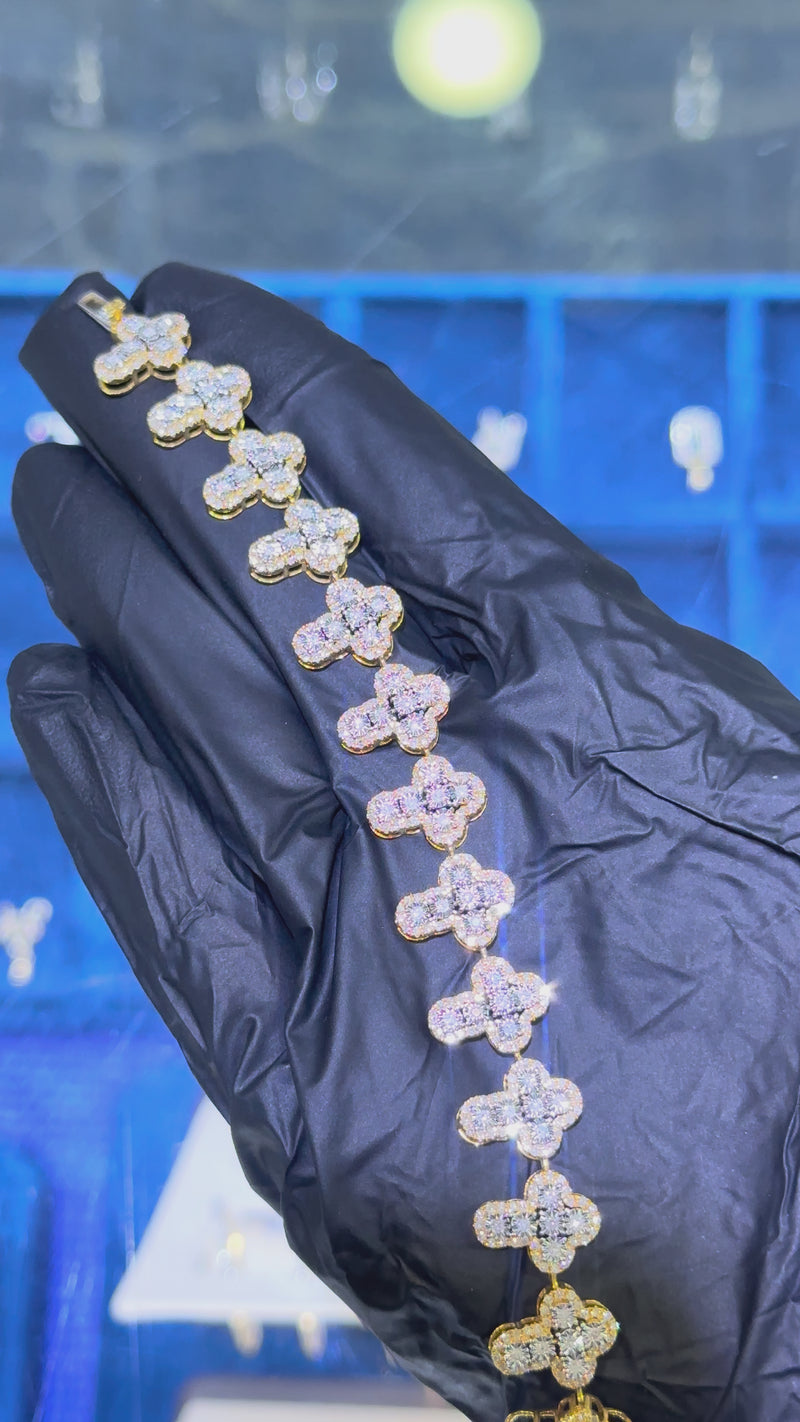 10K Diamond Cross Bracelet 3.0CTW